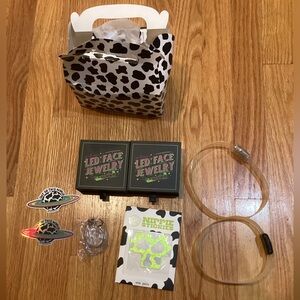 Neon, cowboy accessory pack